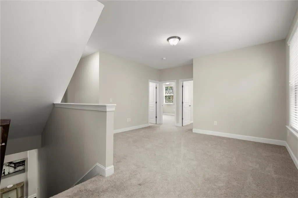 Sugar Hill, Georgia 30518, United States, 6 Bedrooms Bedrooms, ,5 BathroomsBathrooms,Residential,Active,162612