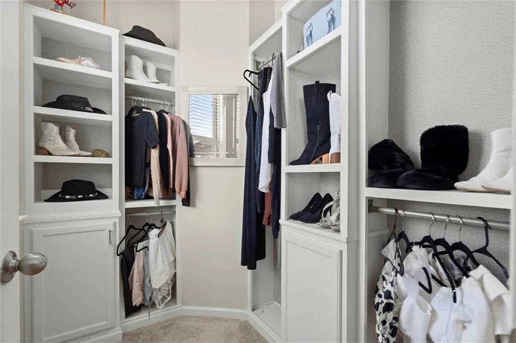 Sugar Hill, Georgia 30518, United States, 6 Bedrooms Bedrooms, ,5 BathroomsBathrooms,Residential,Active,162612