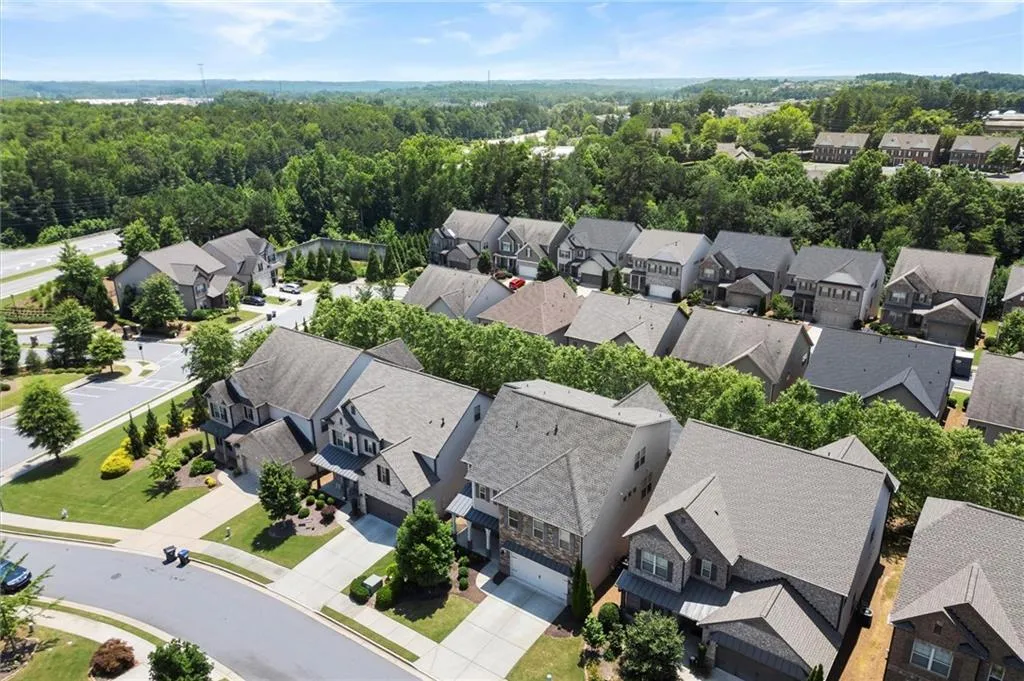 Sugar Hill, Georgia 30518, United States, 6 Bedrooms Bedrooms, ,5 BathroomsBathrooms,Residential,Active,162612