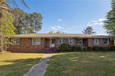 Homes For Sale - 6852 Wendy Jean Drive<br/> Morrow, GA 30260