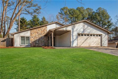 860 Waterbrook Court Roswell GA 30076