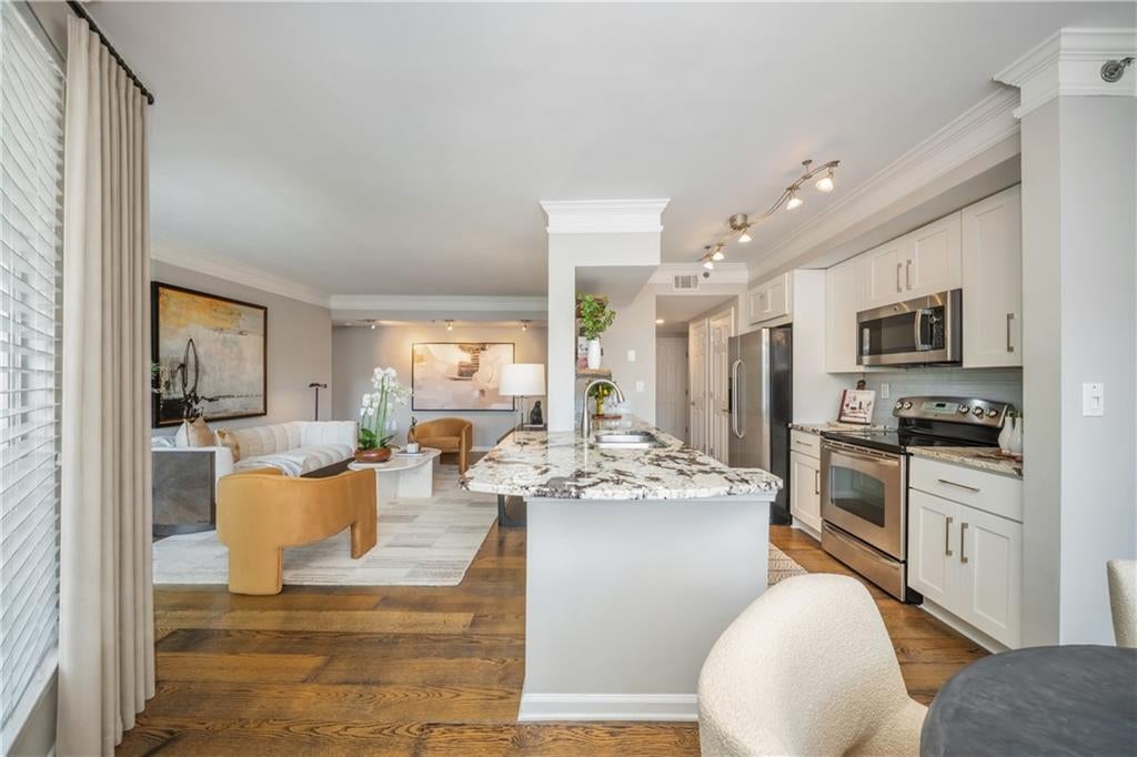 275 13th Street NE 312