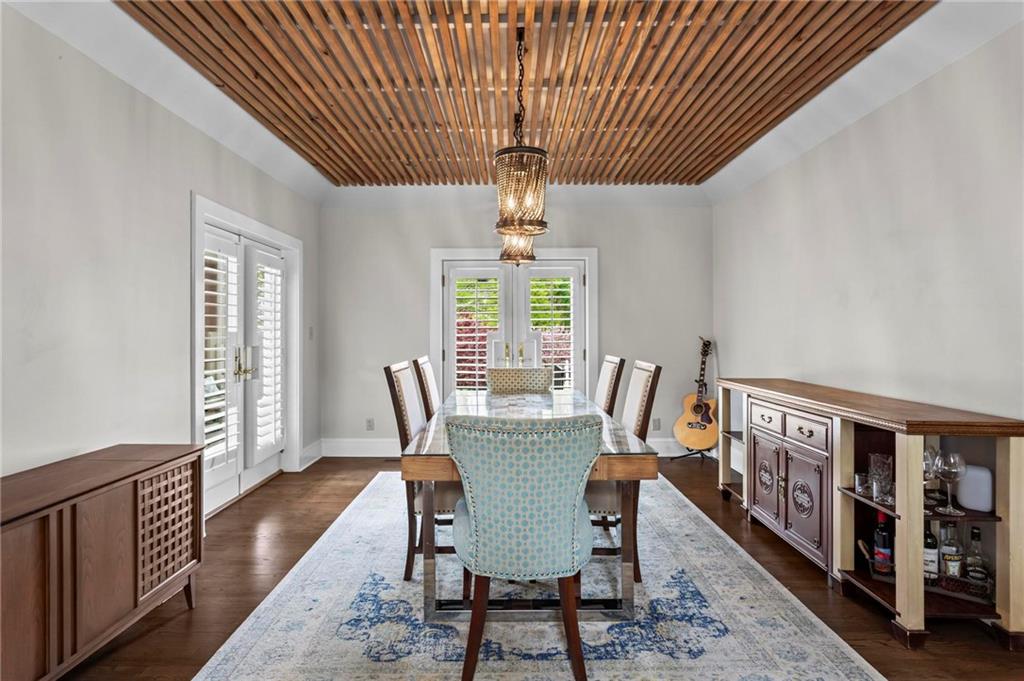 Milton Manor - Residential
