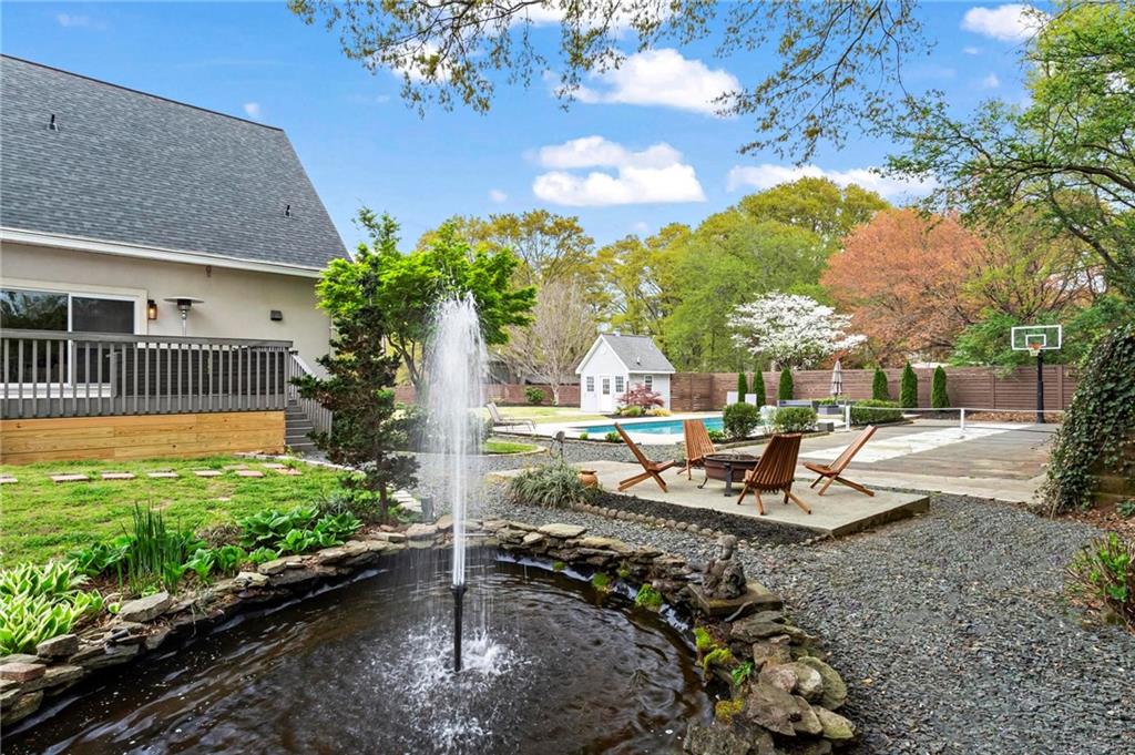 Milton Manor - Residential