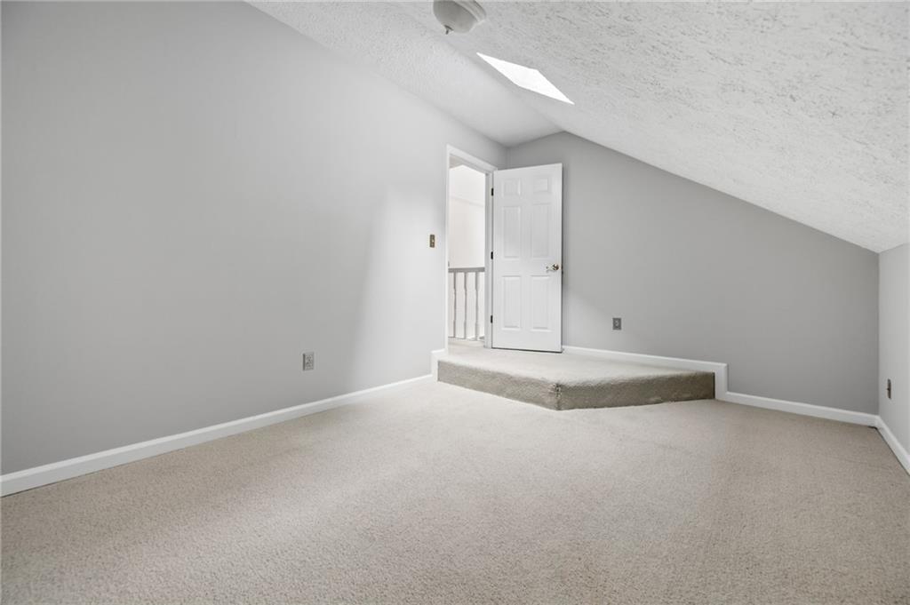 Camden Pond - Residential