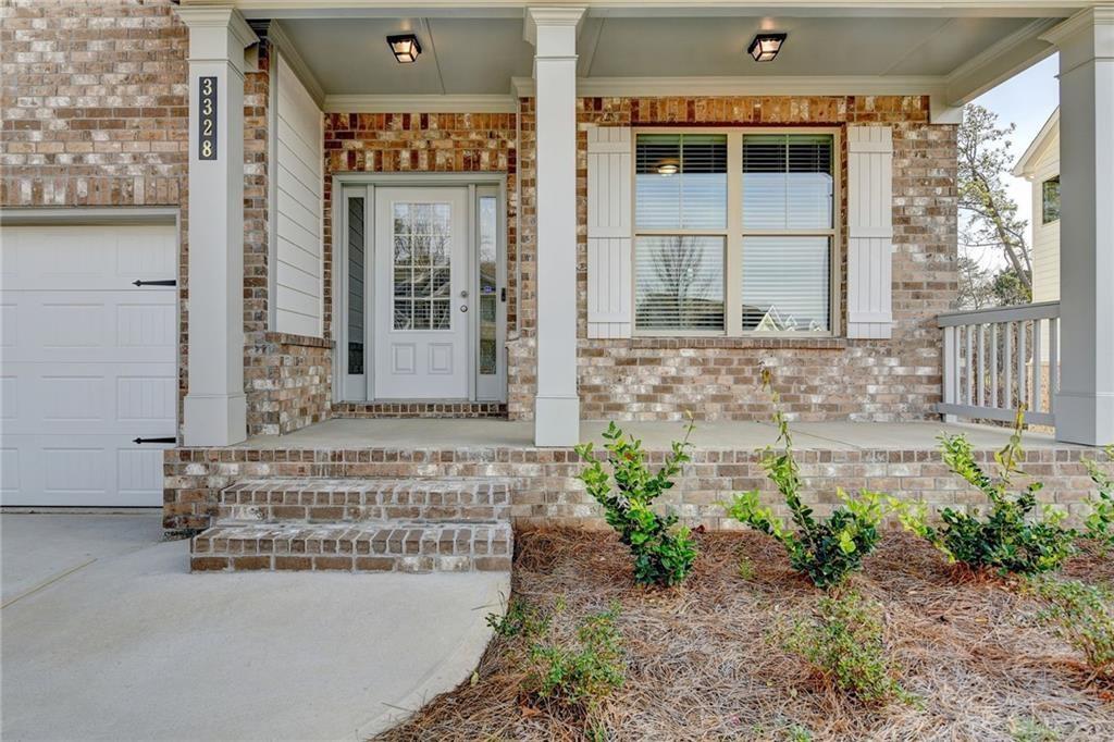 3328 Sir Gregory Manor