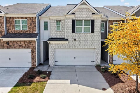 Townhouse For Sale - 2133 Blue Monarch Drive Dr<br/> Buford, GA 30518