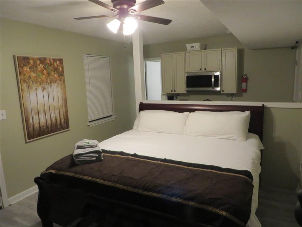 3000 Creel Road