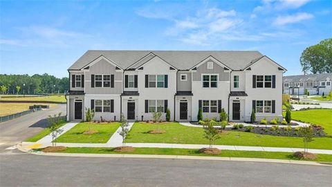 Townhouse For Sale - 408 Reflection Drive<br/> Stockbridge, GA 30281