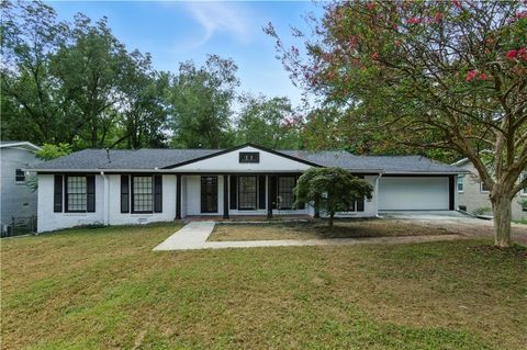 Photo of 1365 Renee Drive, Decatur, GA 30035 (MLS # 7638321)