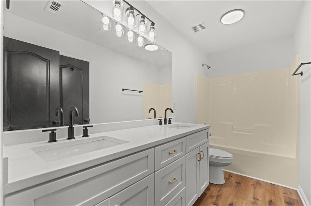 Oak Run - Residential