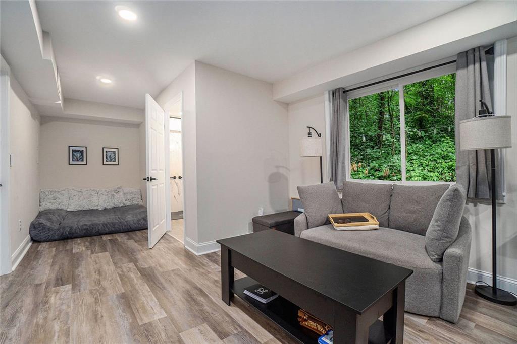 SPRING CREEK - Residential