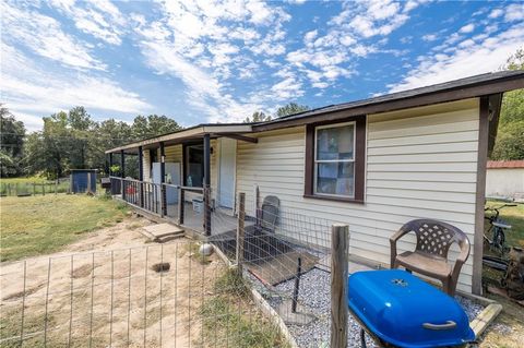 92 Davis Loop Kingston GA 30145