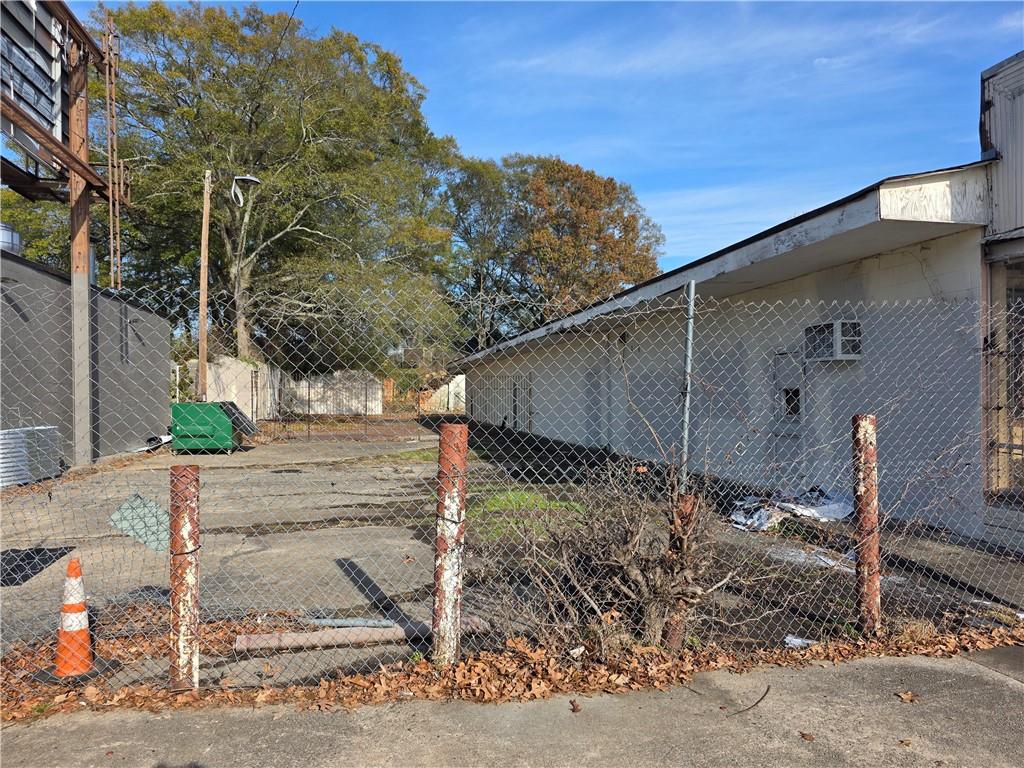 1553 Ralph David Abernathy Boulevard SW