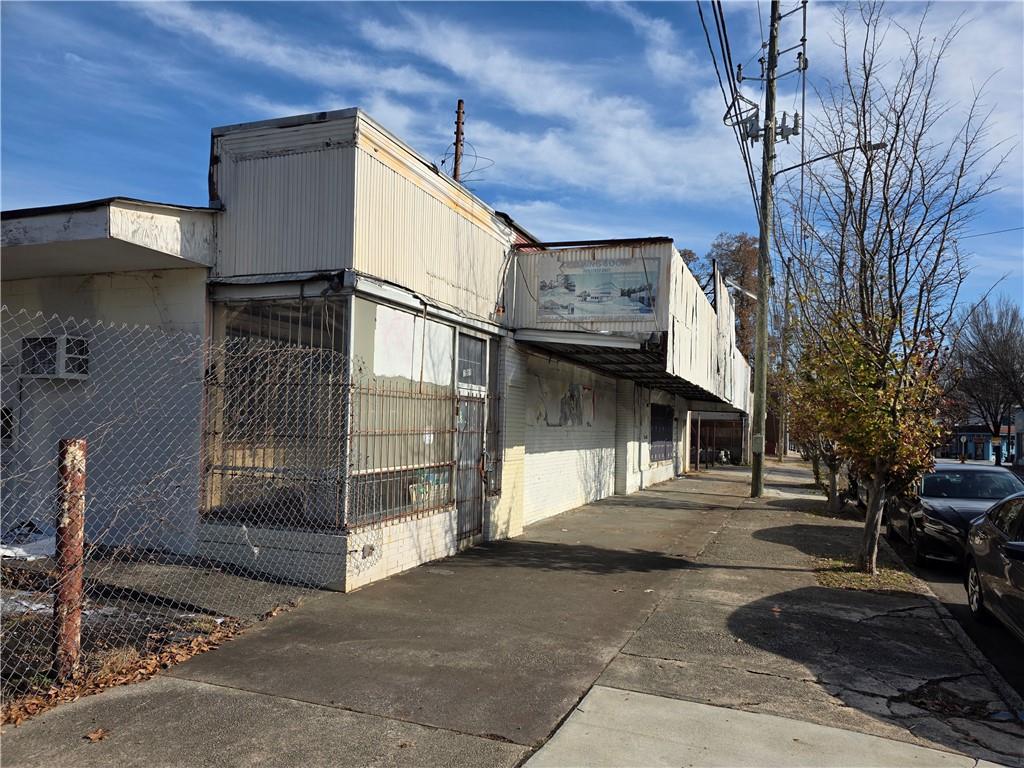 1553 Ralph David Abernathy Boulevard SW