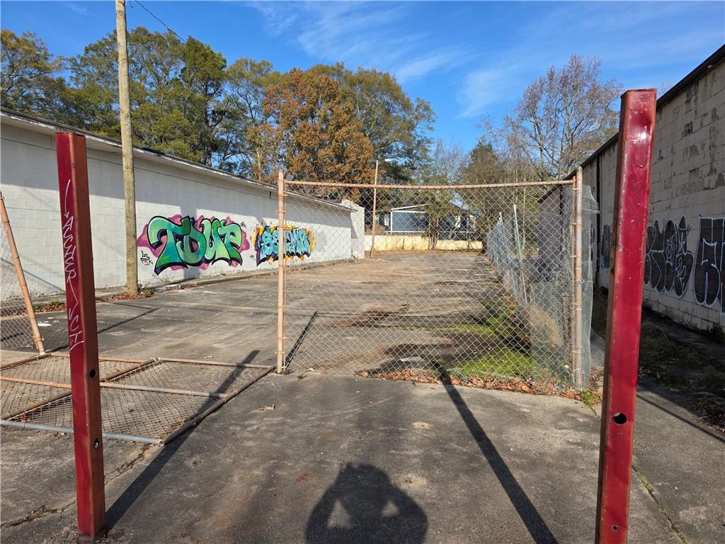 1553 Ralph David Abernathy Boulevard SW