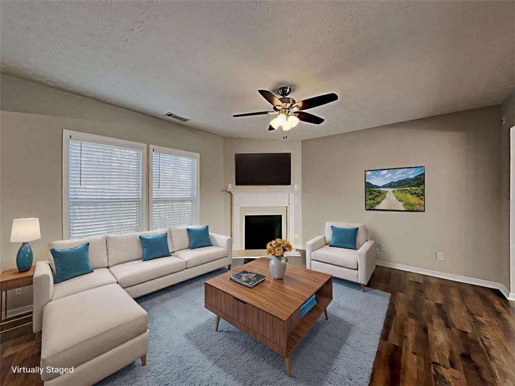 365 Laurelton Circle