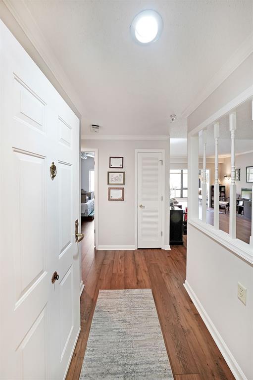 1800 Clairmont Lake 427