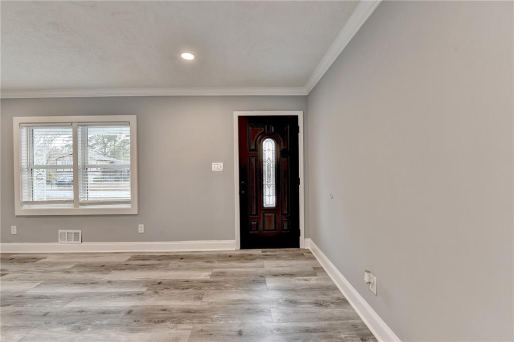 1896 Poplar Street SE