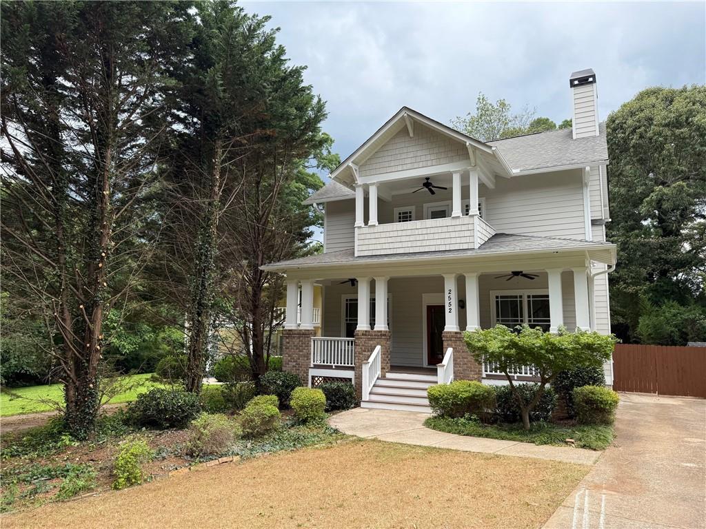 2552 White Oak Drive