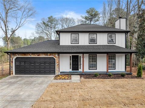 Homes For Sale - 604 Fox Run<br/> Winder, GA 30680