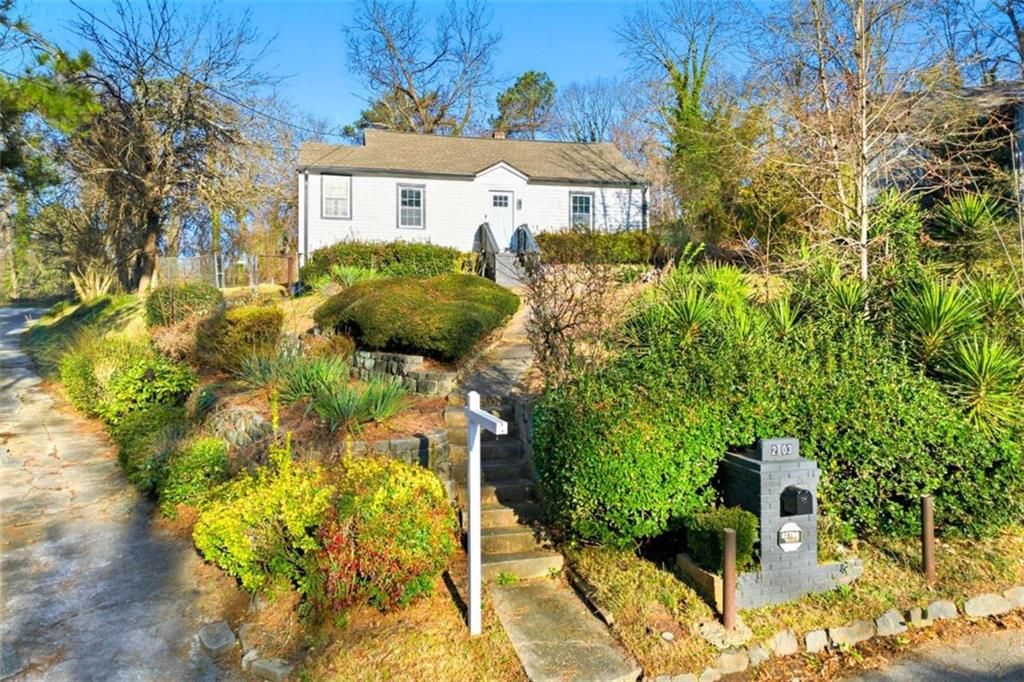 Photo of 2103 ARLINGTON Circle, Atlanta, GA 30318 (MLS # 7704192)
