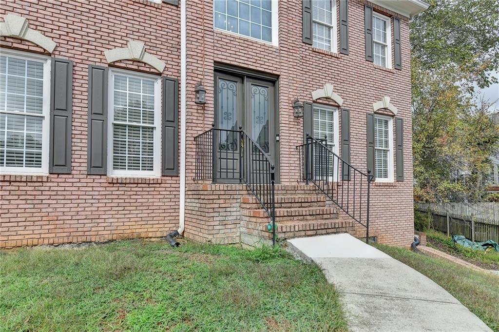 1015 Rowe Oak Circle