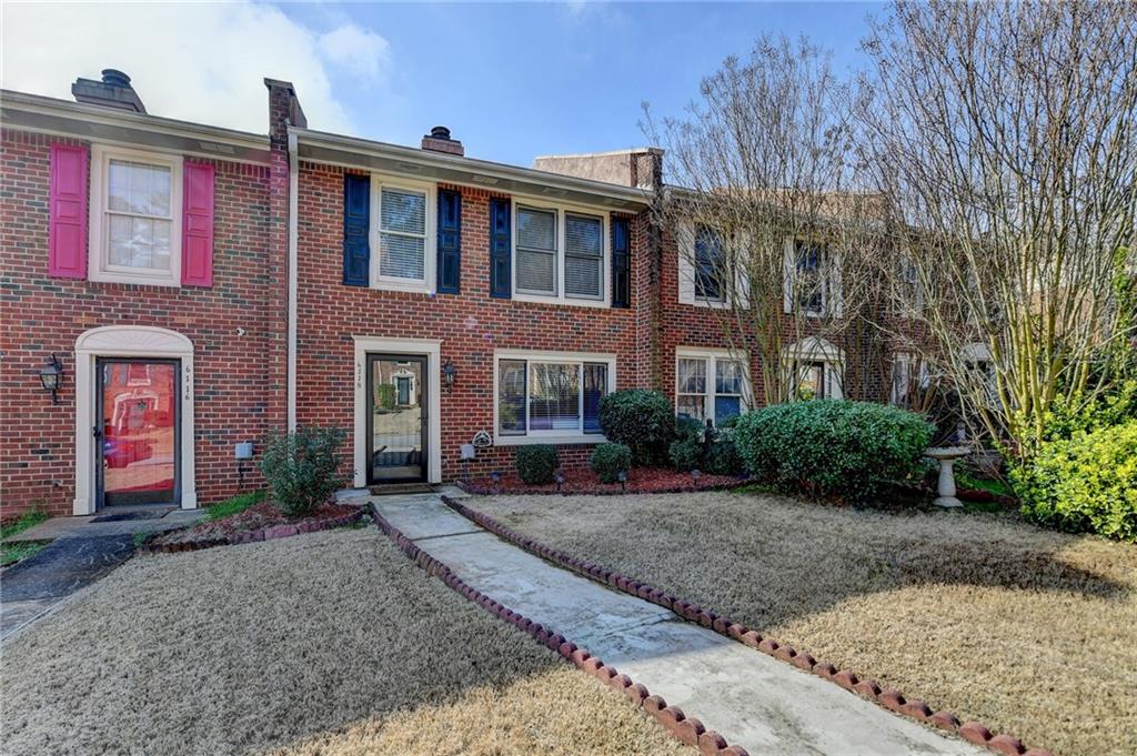 6118 Queen Anne Court