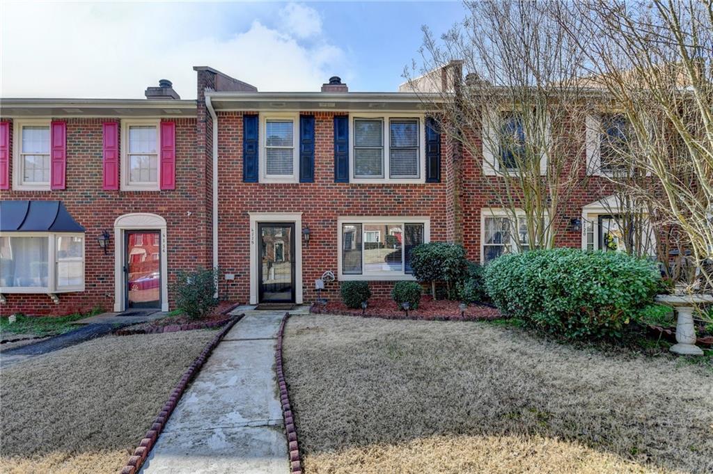 6118 Queen Anne Court