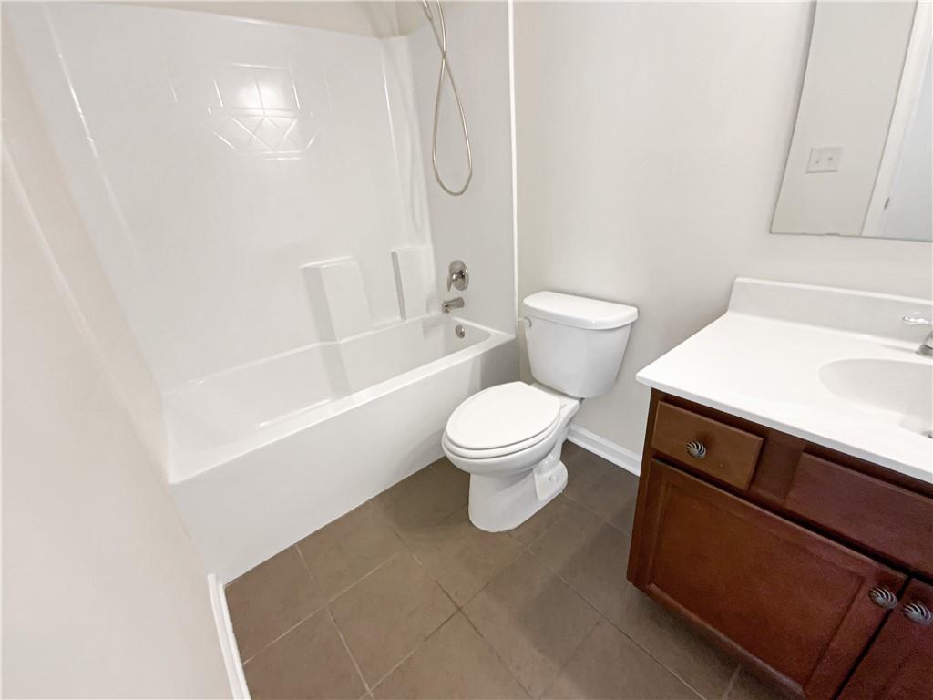 7759 Halifax Way, Fairburn, Georgia image 24