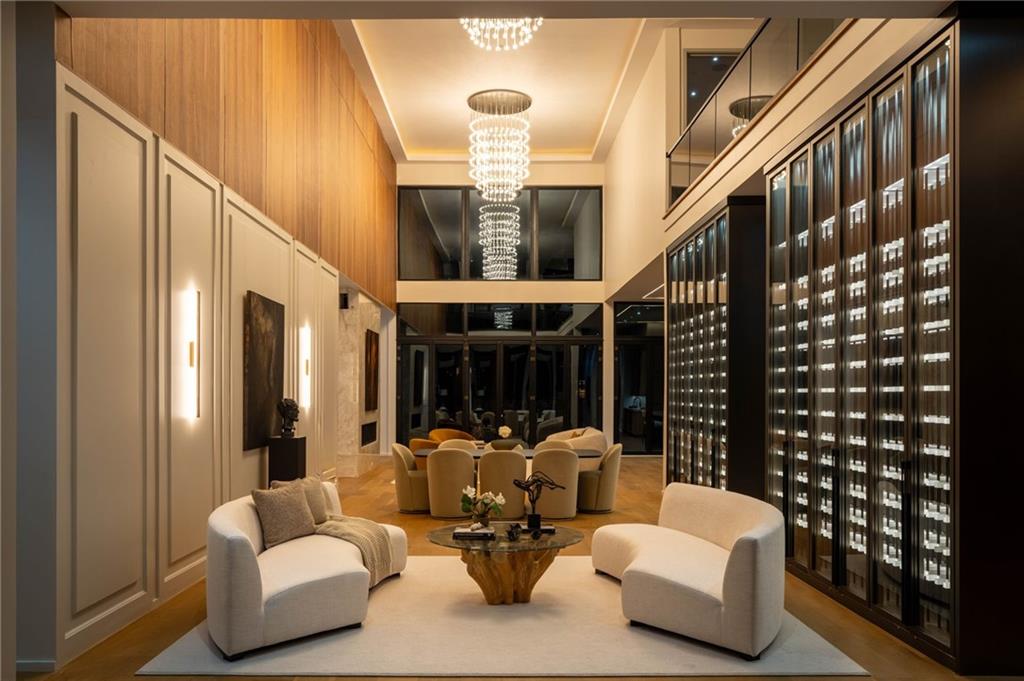 654 Longleaf Drive NE