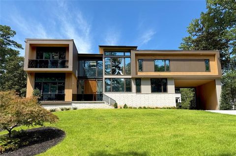 Photo of 654 Longleaf Drive NE, Atlanta, GA 30342 (MLS # 7672436) Photo of 654 Longleaf Drive NE, Atlanta, GA 30342 (MLS # 7672436)