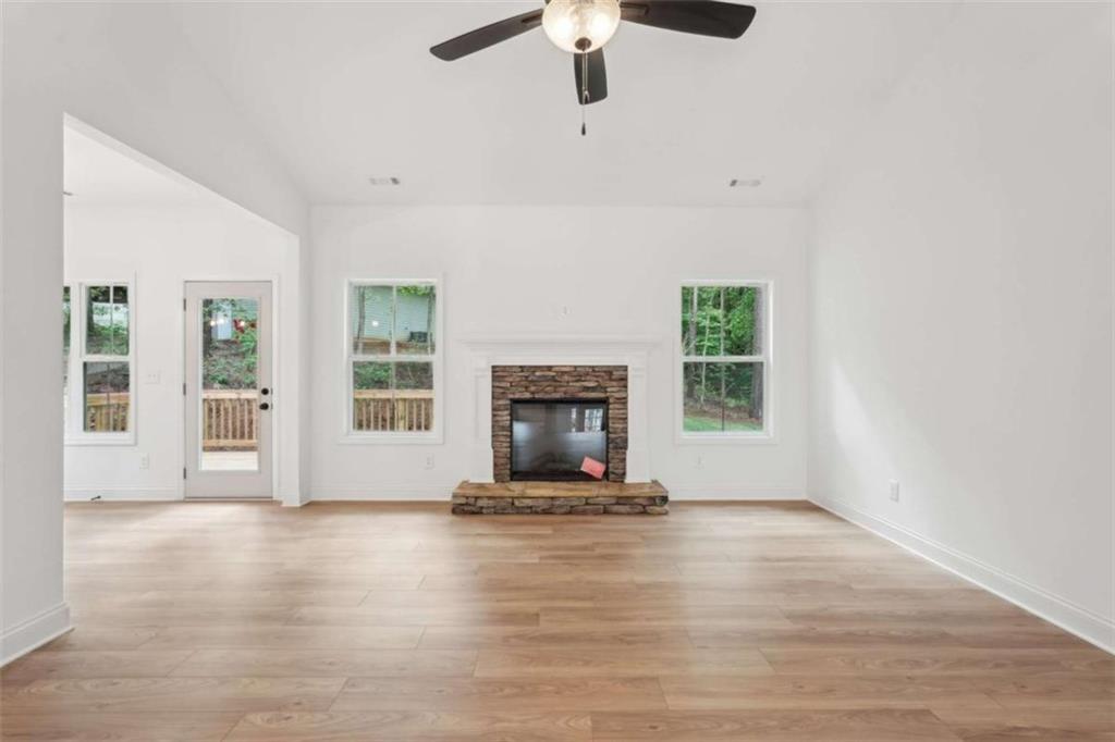 2279 Lakeview Parkway, Villa Rica, Georgia image 9