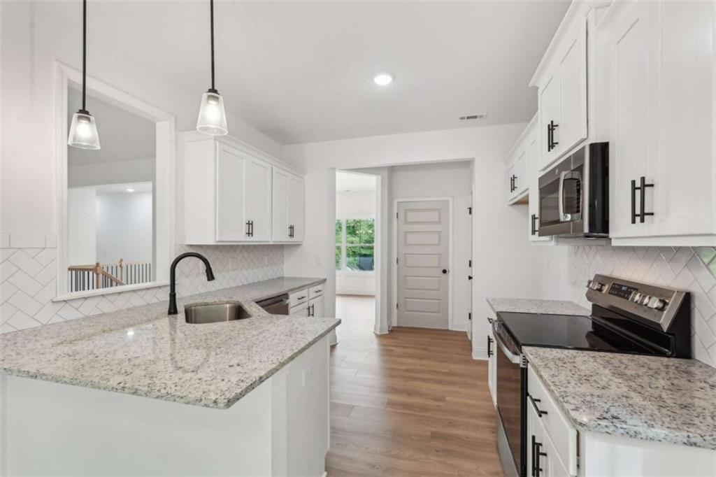 2279 Lakeview Parkway