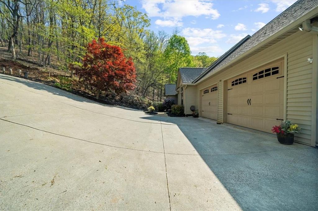 896 Moss Patch Trail, Jasper, Georgia image 4