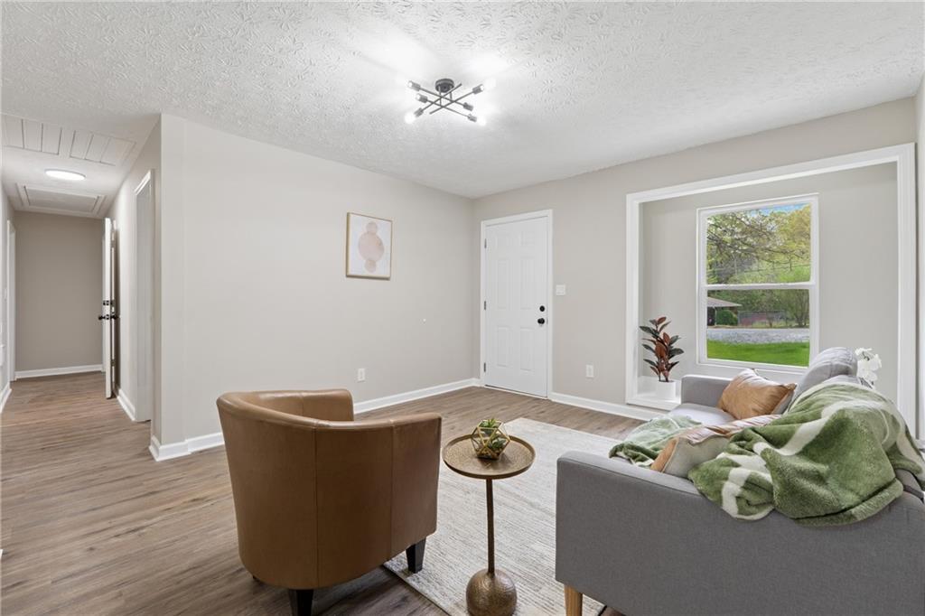 2115 Randolph Circle, Kennesaw, Georgia image 6