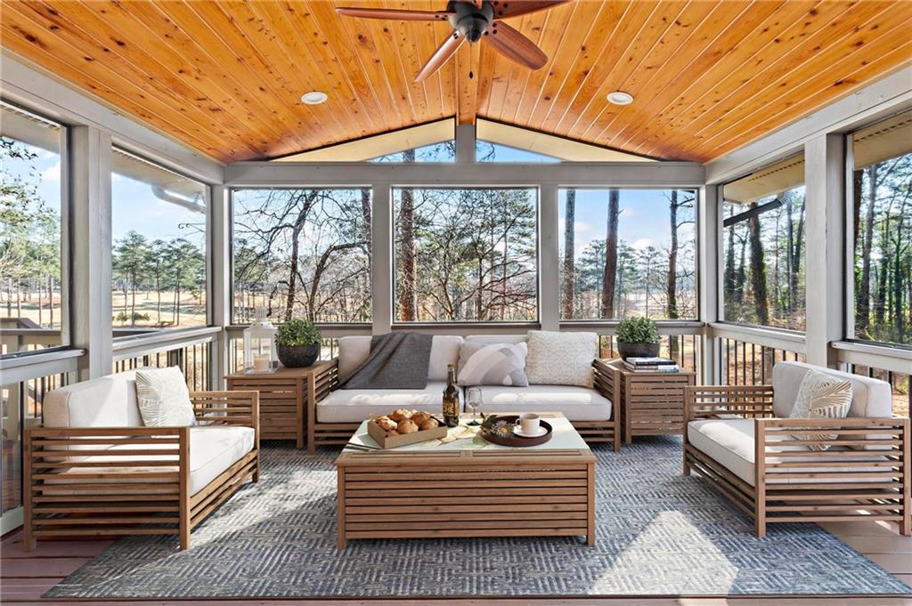 4371 Bonaparte Drive