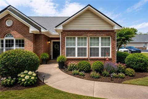 Condo For Sale - 3732 Villa Springs Circle<br/> Powder Springs, GA 30127