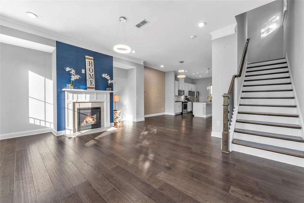 1993 Rockledge Road NE