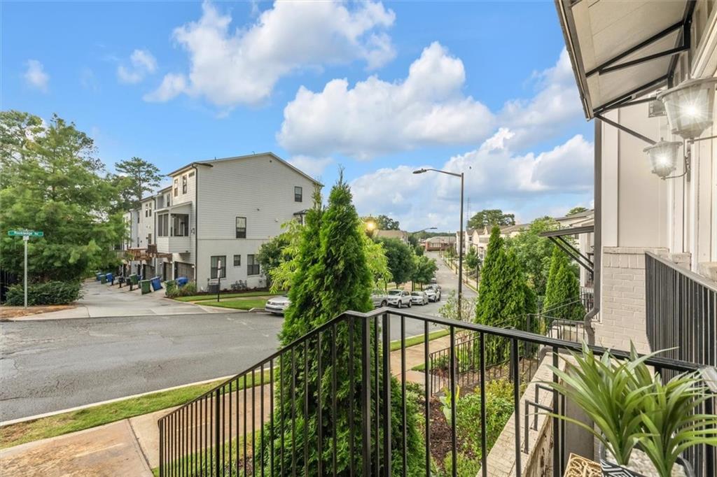 1993 Rockledge Road NE