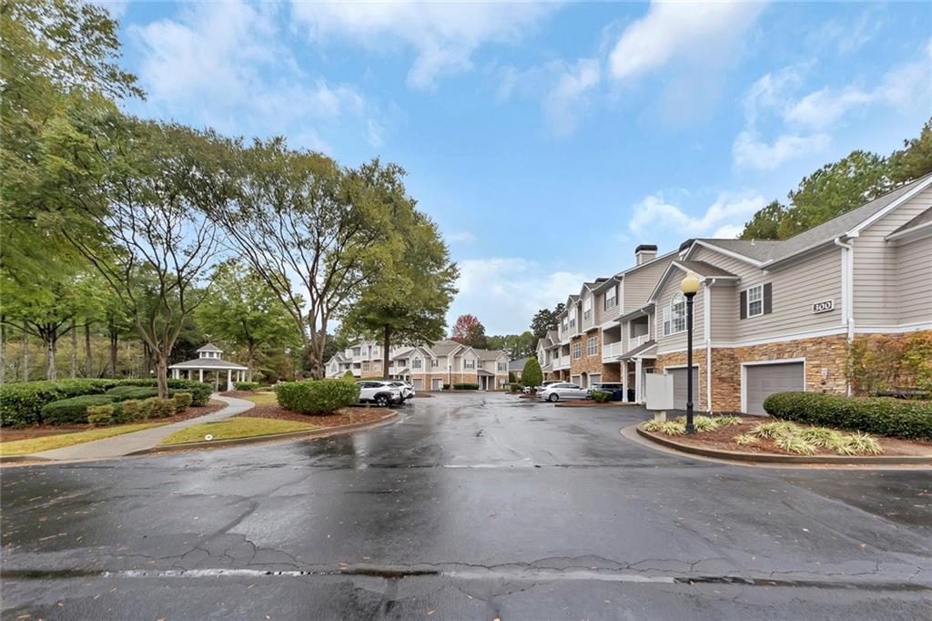 The Crossings at Towne Lake - Residential