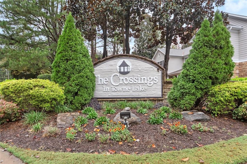 The Crossings at Towne Lake - Residential