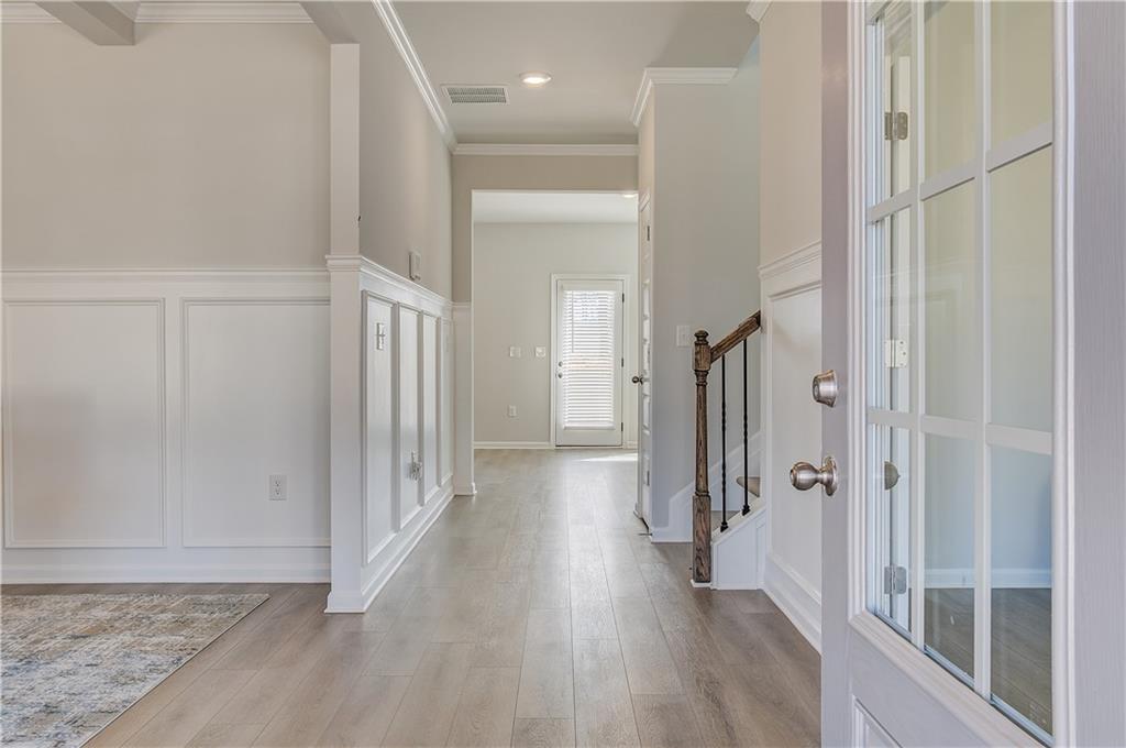 515 Dulles Drive