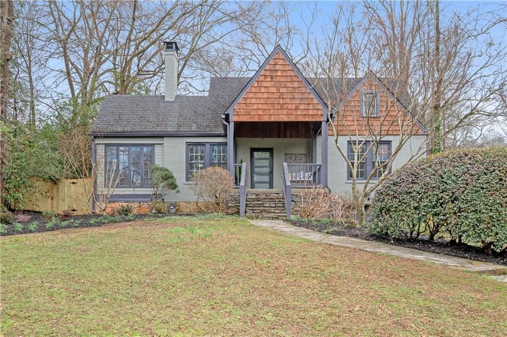 Photo of 143 Parkside Circle, Decatur, GA 30030 (MLS # 7726940)