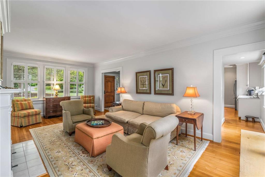 4220 Club Drive, Atlanta, Georgia image 18