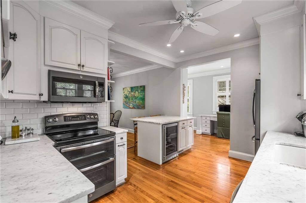 4220 Club Drive, Atlanta, Georgia image 12
