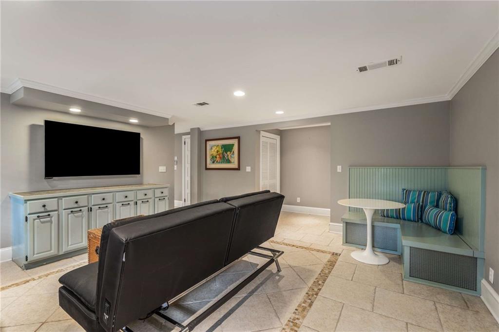 4220 Club Drive, Atlanta, Georgia image 33