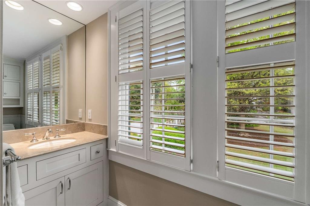 4220 Club Drive, Atlanta, Georgia image 30