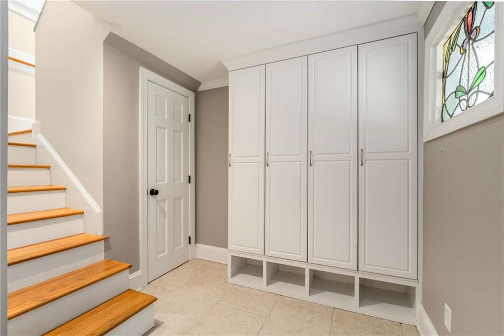 4220 Club Drive, Atlanta, Georgia image 32