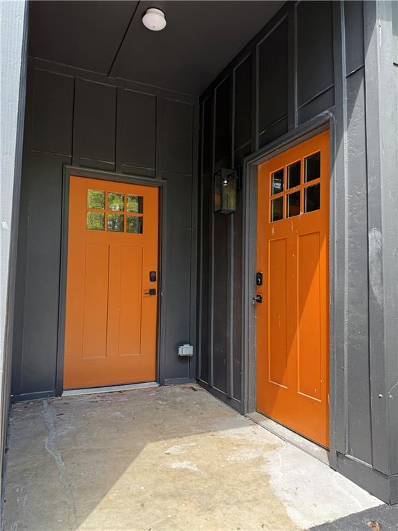 808 CENTER Street